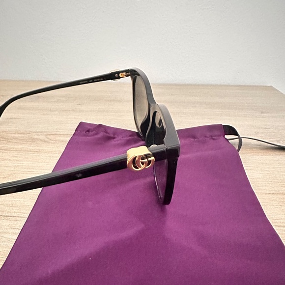 Gucci sunglasses main image 4